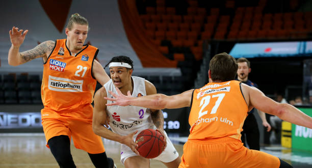 利维亚的对 利维亚的对