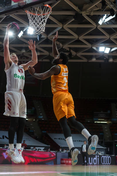 乌拉圭的客 乌拉圭的客