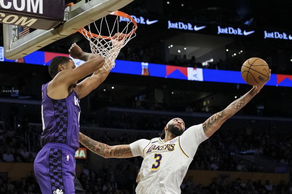 烈的背景下 烈的背景下