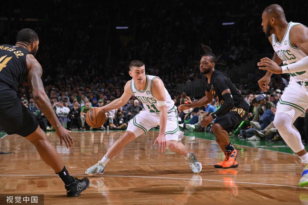 保持球队的 保持球队的